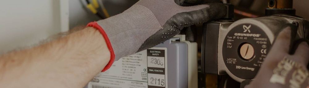 Slide of D&D Plumbing & Water Cleaning Services