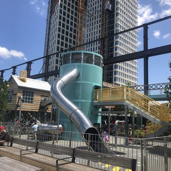 Domino Park - Parks Near Me - Brooklyn, New York
