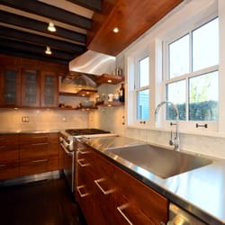 The Sarah Clifford Guest House & Cottage - Kitchen in the SC Guest House