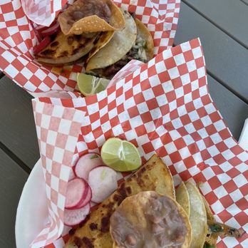 La Jaliciense 2 - Quesatacos - Food Trucks Near Me - Buttonwillow, California La Jaliciense 2 - Quesatacos - Food Trucks Near Me - Buttonwillow, California