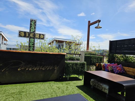 Paramour At The Phipps by null