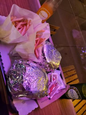 Tera V Burger by null