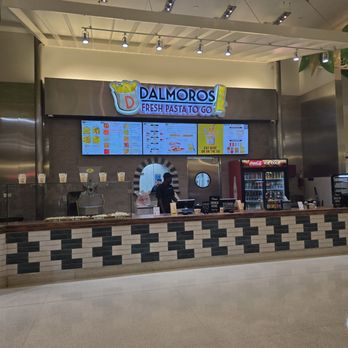 DalMoros - Counter - Italian Near Me - Orlando, Florida