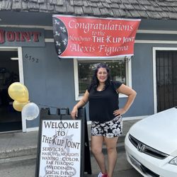 The banner and sandwich board!