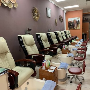 La Nails & Spa - Nail Salons Near Me - Tampa, Florida La Nails & Spa - Nail Salons Near Me - Tampa, Florida