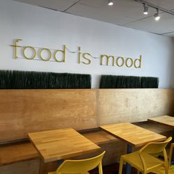mood 'wiches - Seating