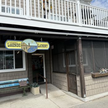 Lorraine's Lakeside Laundry - Laundromat Near Me - Schroon Lake, New York Lorraine's Lakeside Laundry - Laundromat Near Me - Schroon Lake, New York