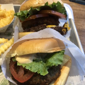Shake Shack 6201 Hollywood - Hollywood & Gower - Stack Shack (in back). Shroom Burger (front) - Burgers Near Me - Los Angeles, California