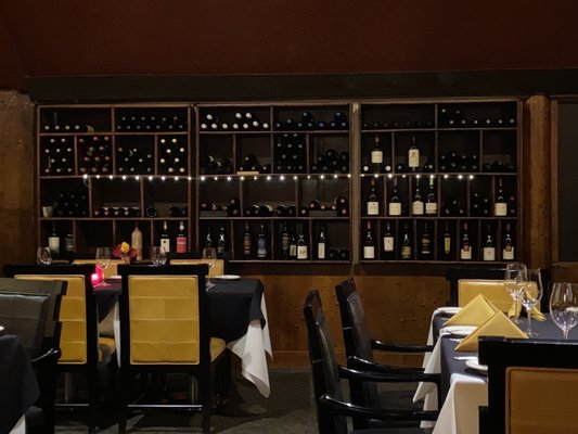 Horse in the Alley by null