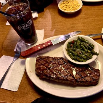 Texas Roadhouse - 16-oz Sirloin w/ green beans-n-bacon - Steakhouses Near Me - Aurora, Illinois Texas Roadhouse - 16-oz Sirloin w/ green beans-n-bacon - Steakhouses Near Me - Aurora, Illinois