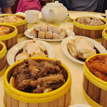Canton Manor - Chinese Near Me - Bayside, New York Canton Manor - Chinese Near Me - Bayside, New York
