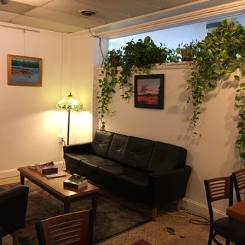 New Deal Cafe - Bars Near Me - Greenbelt, Maryland