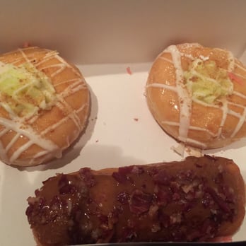 Mojo Donuts - Key lime my favorite and bacon log taste just like bacon pancakes and syrup - Donuts Near Me - Pembroke Pines, Florida Mojo Donuts - Key lime my favorite and bacon log taste just like bacon pancakes and syrup - Donuts Near Me - Pembroke Pines, Florida