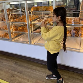 Donut Basket - Donuts Near Me - Milpitas, California Donut Basket - Donuts Near Me - Milpitas, California