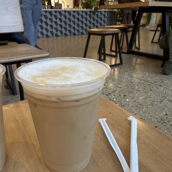 Likewise Coffee - Milwaukee - Vanilla bean latte - Coffee & Tea Near Me - Milwaukee, Wisconsin