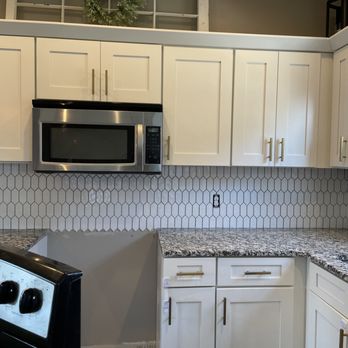 A Woman's Touch In Tile - Mosaic backsplash tile removal and installation - Tiling Near Me A Woman's Touch In Tile - Mosaic backsplash tile removal and installation - Tiling Near Me