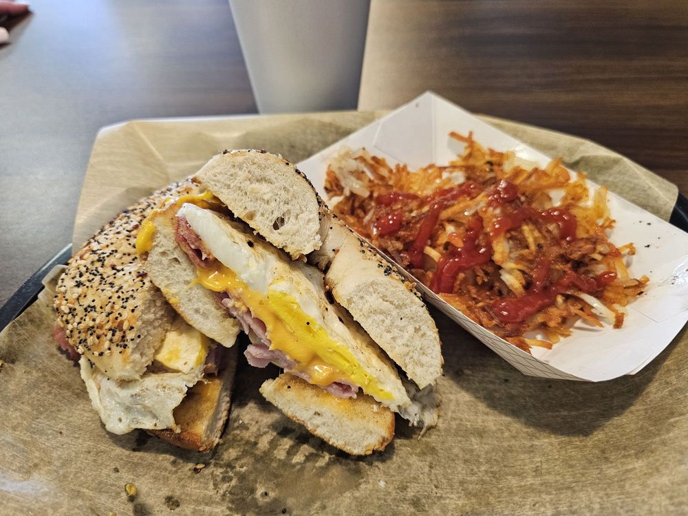 BIG DAVE’S DELI Updated August 2024 55 Photos & 70 Reviews 1225 W