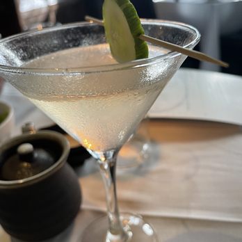 Lola 41 Palm Beach - Aloe Me Up Cocktail - Hendricks gin, aloe, green tea, lime, lemongrass. A light summer blend-yummy! - Seafood Near Me - Palm Beach, Florida