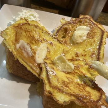 Liliha Bakery - French Toast - Bakeries Near Me - Honolulu, Hawaii