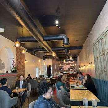 Hiso - Nice interior - Laotian Near Me - Sacramento, California