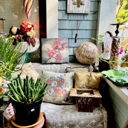 Cambria Antique Archeology - The cool outdoorsy
