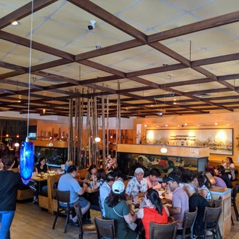 Quan Hy Restaurant - Inside - Vietnamese Near Me - Westminster, California