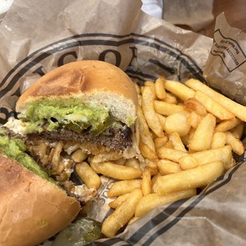 Billy Bob's Burgers Bar & Grill - Poppin' Jalapeno Burger w/avocado - Burgers Near Me - Waco, Texas Billy Bob's Burgers Bar & Grill - Poppin' Jalapeno Burger w/avocado - Burgers Near Me - Waco, Texas