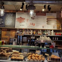 Hotel Chocolat Retail - Menu and pastry selection
