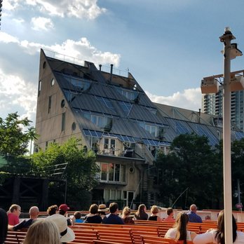 Shoreline Sightseeing - Architectural Tours Near Me - Chicago, Illinois