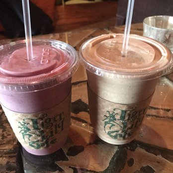 Tiger Lily Café - Raspberry frappe and india spice - Cafes Near Me - Port Jefferson, New York