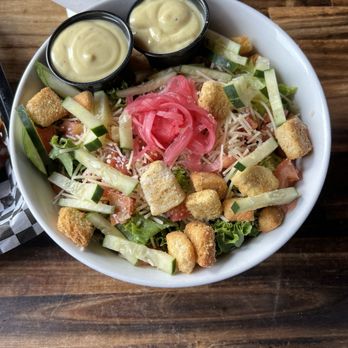 Low Road - House salad - Bars Near Me - Gresham, Oregon