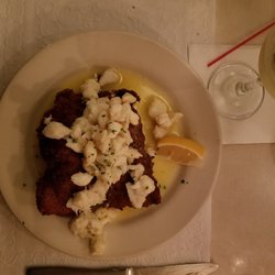 Fasegeo's - Stuffed veal with Mazzarella cheese and lump crab in a lemon butter sauce