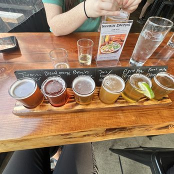 Daft Badger Brewing - 6 5oz beer flight ($16) - Sandwiches Near Me - Coeur D'alene, Idaho Daft Badger Brewing - 6 5oz beer flight ($16) - Sandwiches Near Me - Coeur D'alene, Idaho