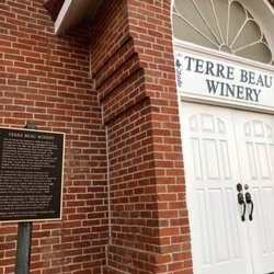 Terre Beau Vineyards/Winery