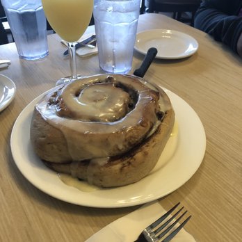 Red Rock Cafe - Cinnamon Roll - Breakfast & Brunch Near Me - Sedona, Arizona Red Rock Cafe - Cinnamon Roll - Breakfast & Brunch Near Me - Sedona, Arizona