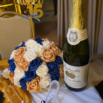 La Crescenta Woman's Club - Venues & Event Spaces Near Me - La Crescenta, California