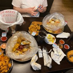 Breaking Crab - Haven't even finished yet and I'm happy with the fast and service. Food is great !!!