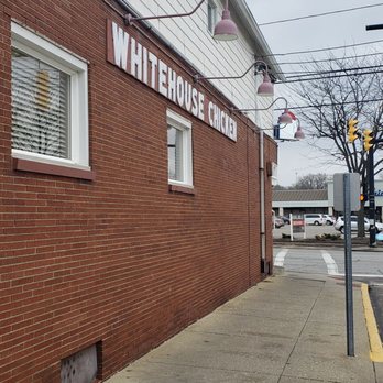 White House Chicken - the outside of the building - Chicken Wings Near Me - Barberton, Ohio White House Chicken - the outside of the building - Chicken Wings Near Me - Barberton, Ohio