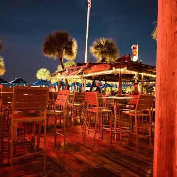Flounder's Chowder House - Seafood Near Me - Gulf Breeze, Florida