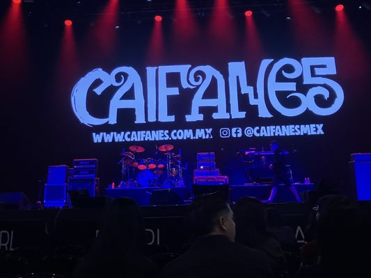 Pearl Theater by null