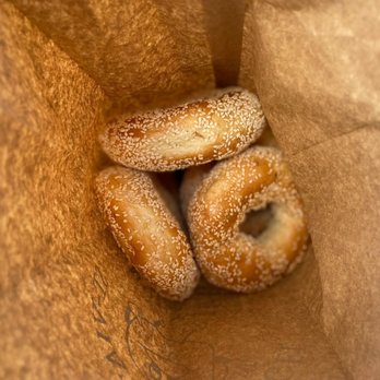 St-Viateur Bagel - Sesame bagels ($6.30 for 6) - Bagels Near Me - Montreal, Quebec St-Viateur Bagel - Sesame bagels ($6.30 for 6) - Bagels Near Me - Montreal, Quebec
