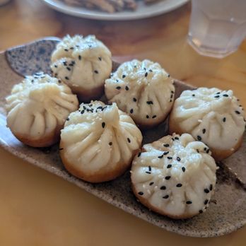 One Dragon Restaurant 上海弄堂里 - Crispy bottom Pork Bao - Shanghainese Near Me - Houston, Texas One Dragon Restaurant 上海弄堂里 - Crispy bottom Pork Bao - Shanghainese Near Me - Houston, Texas