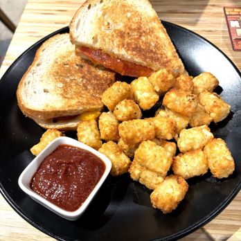 Game N Grounds - Pizza sandwich and tater tots - Coffee & Tea Near Me - Los Angeles, California Game N Grounds - Pizza sandwich and tater tots - Coffee & Tea Near Me - Los Angeles, California