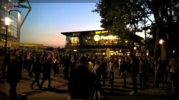 Signal Iduna Park by null