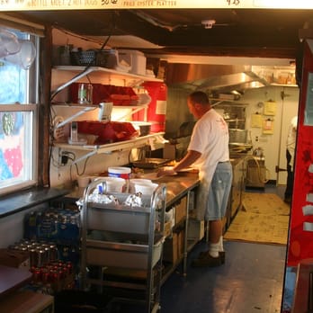 Flo's Clam Shack - Seafood Near Me - Middletown, Rhode Island