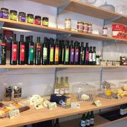 Stella Cafe & Cheesery