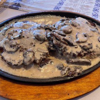 Belarusian Restaurant Vasilki - Kolduny with creamy-mushroom sauce - Russian Near Me - Wheeling, Illinois