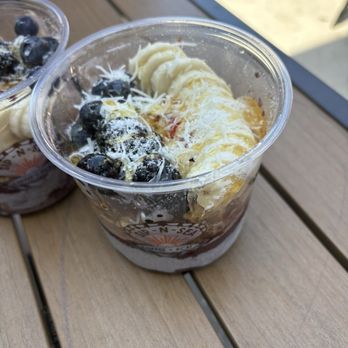 Sip-N-Sea: Coffee + Açaí - OG Acai Bowl - Juice Bars & Smoothies Near Me - Encinitas, California
