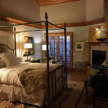 Inn On Summerhill - I loved our room - Bed & Breakfast Near Me - Summerland, California