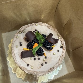 Ellē - Chocolate mezcal cake - Cafes Near Me - Washington, DC, District of Columbia